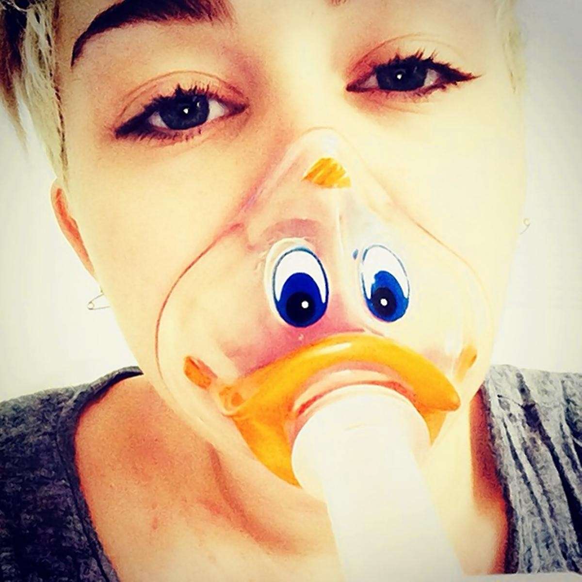 Miley Cyrus e l'aerosol 