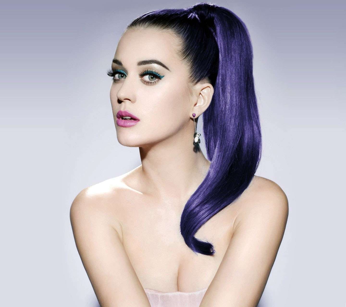 Katy Perry con coda viola