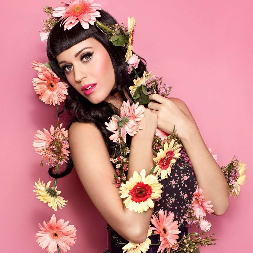 Katy Perry con i fiori