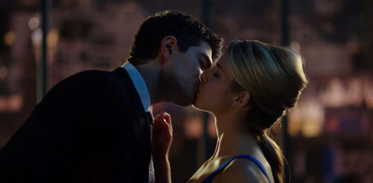 Baci delle serie tv: Palmer e Felicity in Arrow