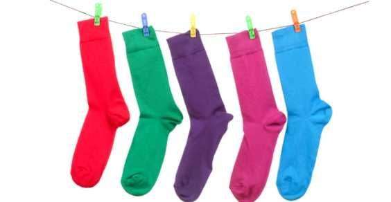 Tanti colori per le custodie con calzini