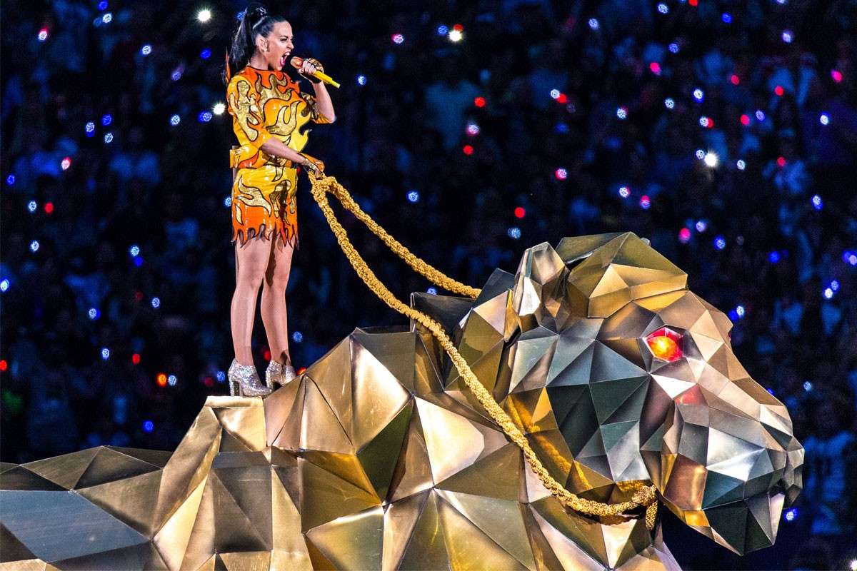 Katy Perry alla 49esima edizione del Super Bowl
