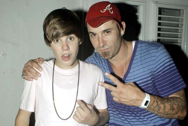 Justin Bieber in uno scatto insieme a suo padre