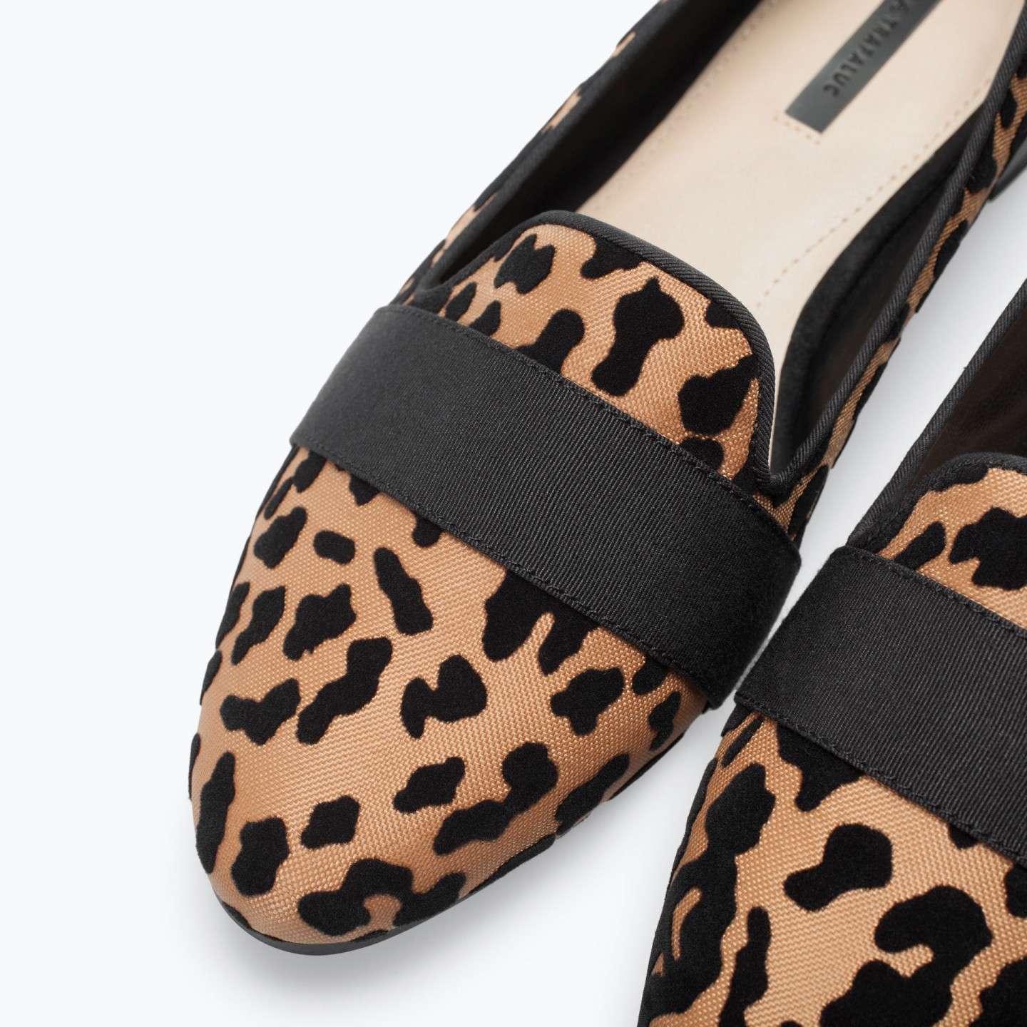 Scarpe basse: slippers leopardate