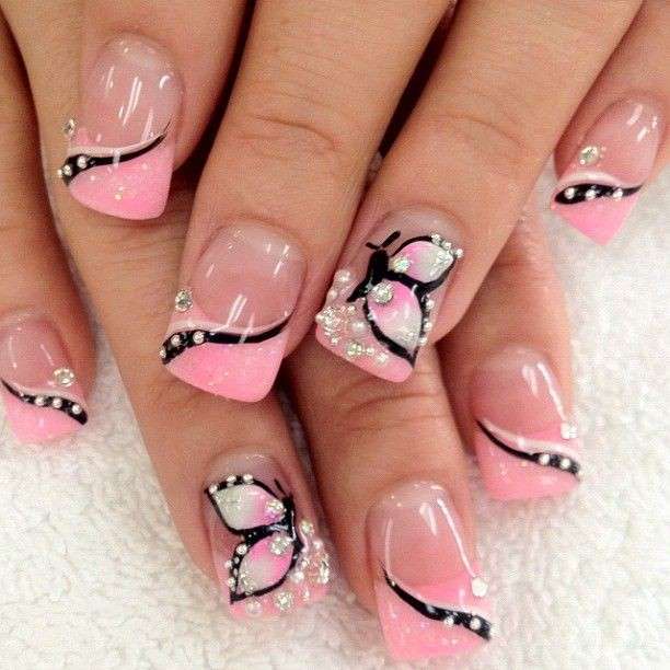 French manicure rosa con farfalle