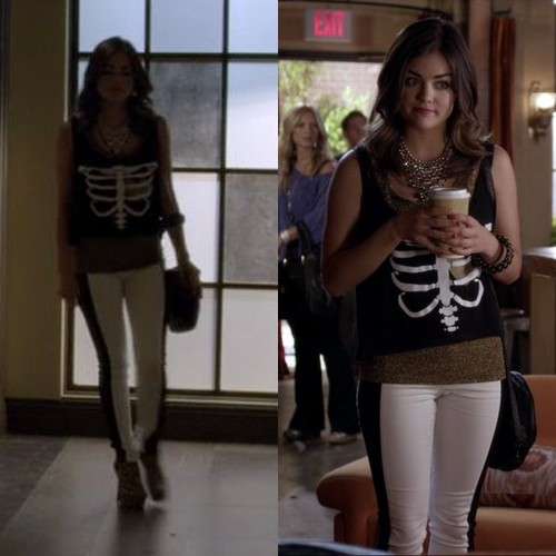 Aria Montgomery e la t-shirt con scheletro