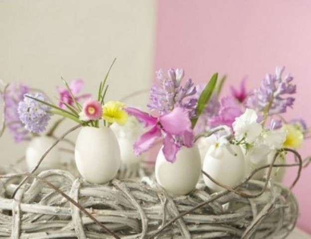 Uova con fiori