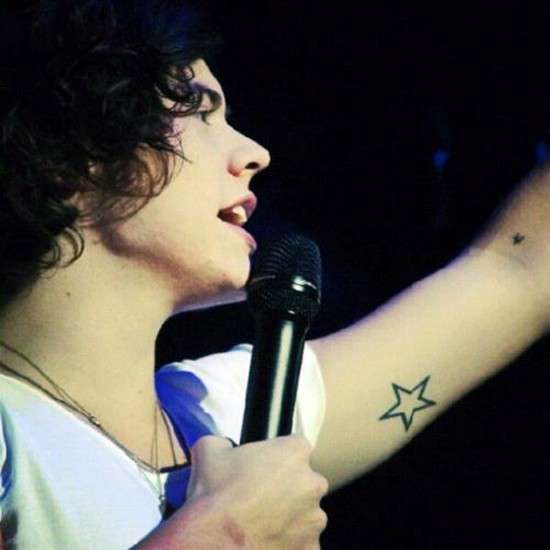 Harry Styles, stellina tattoo