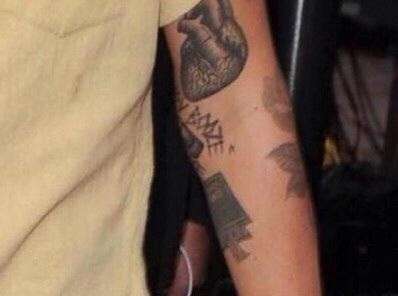 Harry Styles, cuore tattoo
