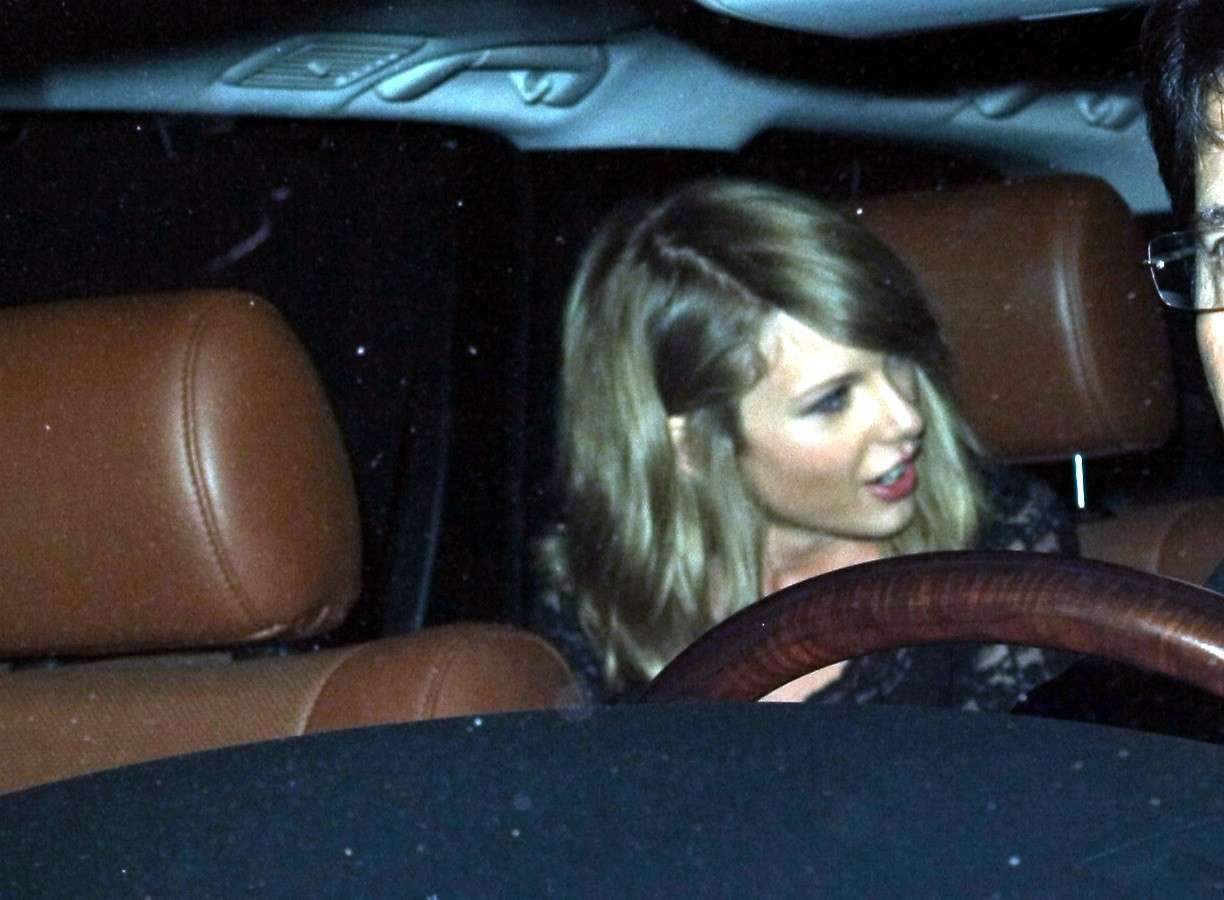 Taylor Swift in auto