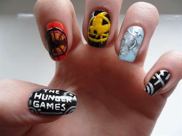 La nail art di Hunger Games