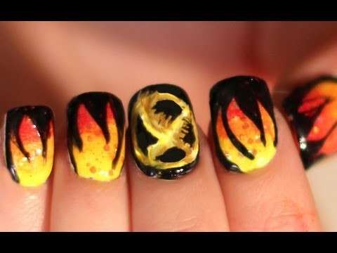 Nail art de La ragazza di fuoco