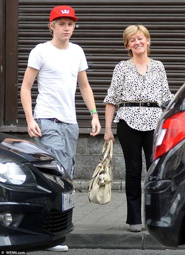 Niall Horan con sua mamma