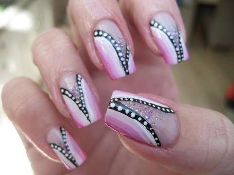 Nail art pink con zip