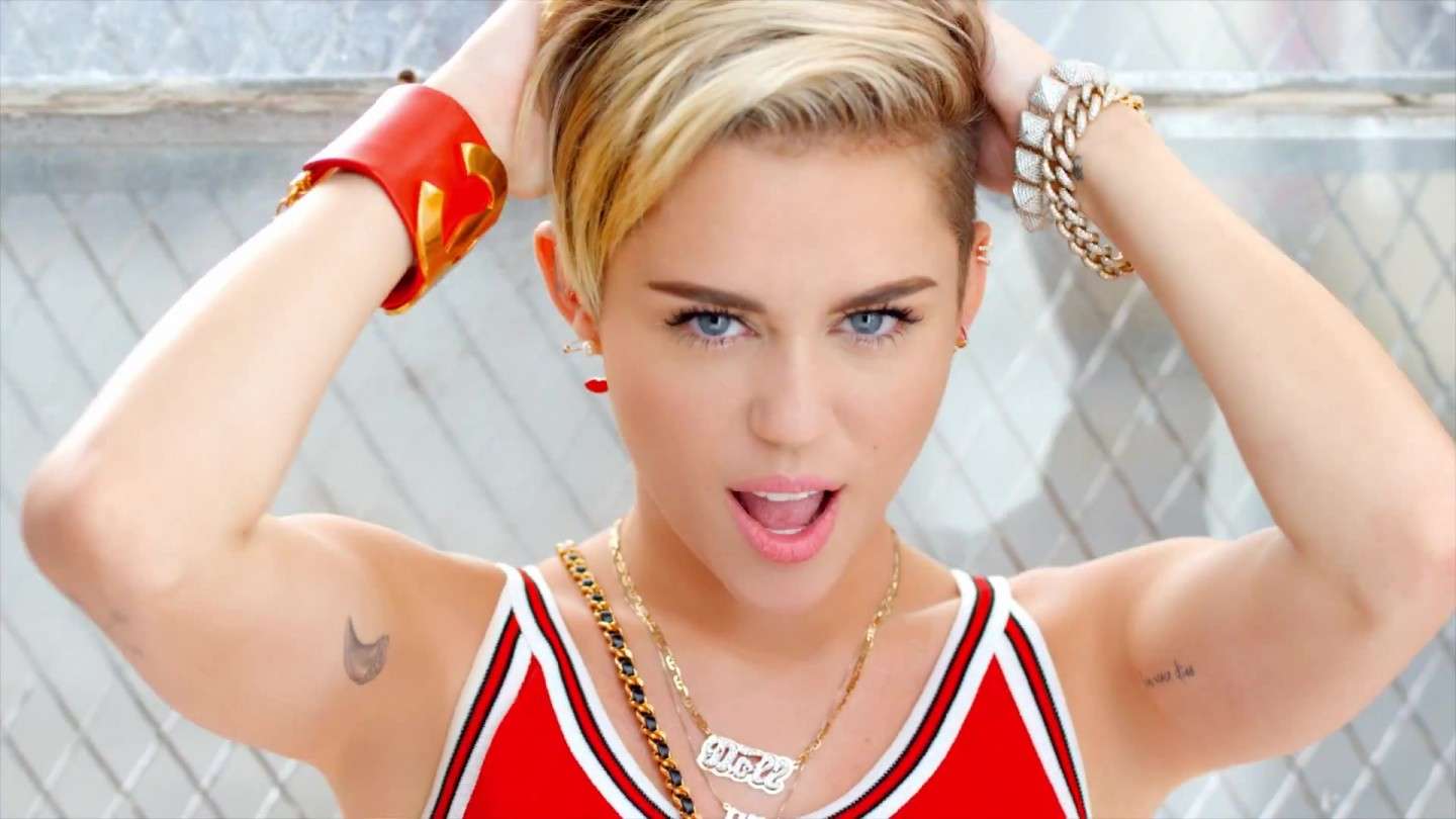 Miley Cyrus sul set di 23