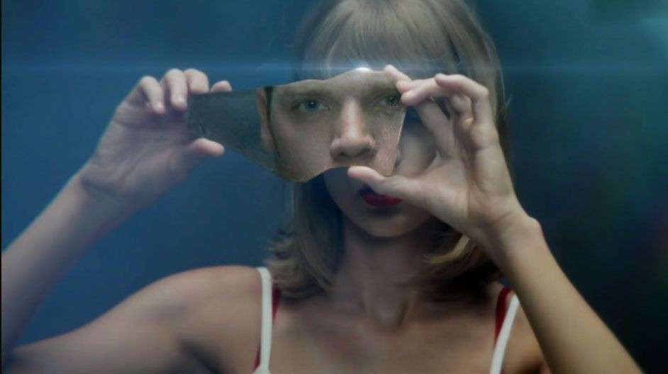 Dominic Sherwood nel video di Taylor Swift