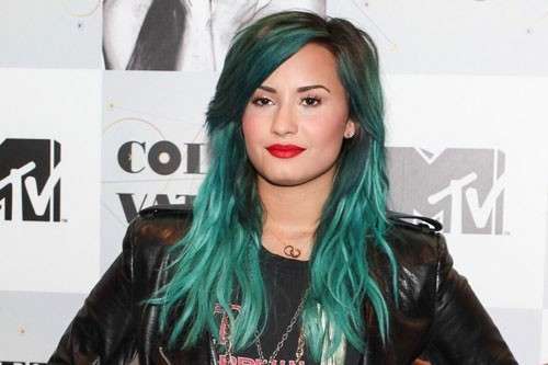 Demi Lovato con capelli verdi