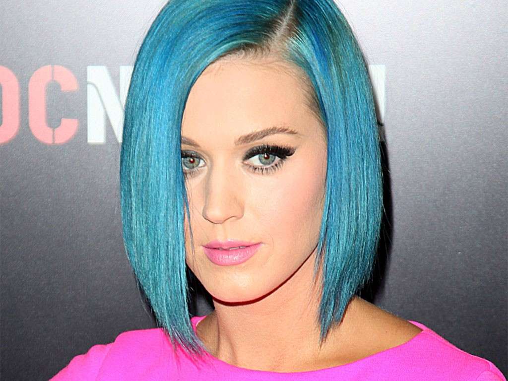 Katy Perry con capelli azzurri