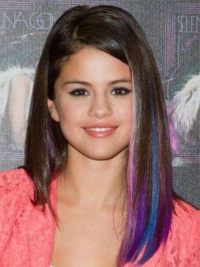 Selena Gomez con capelli fluo