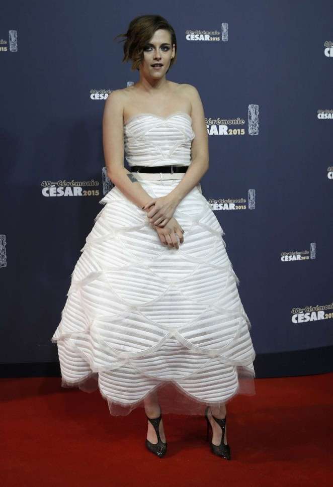 Kristen Stewart con abito di Chanel bianco