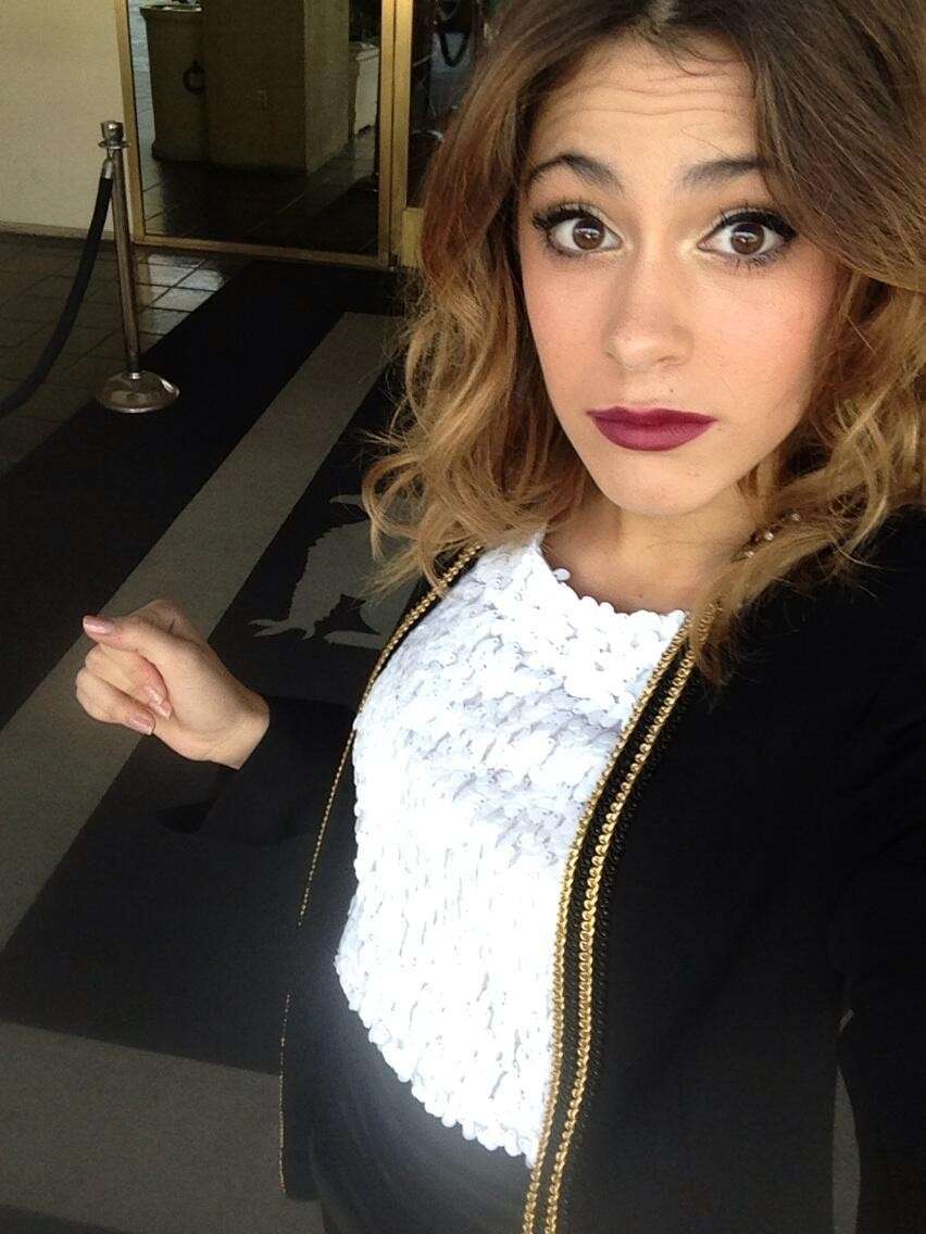 Violetta ed il selfie con make up perfetto