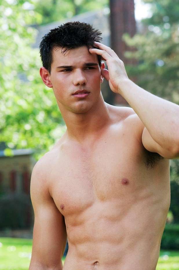 Super sexy Taylor Lautner