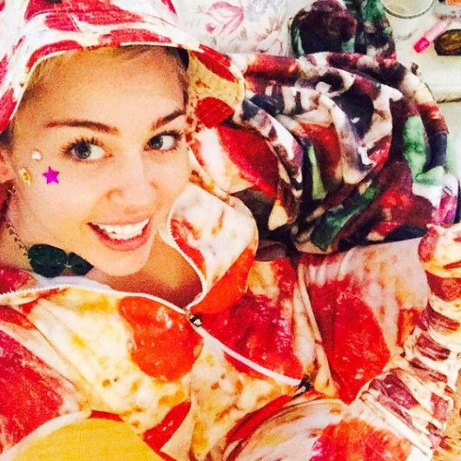 Miley Cyrus e l'amore per la pizza