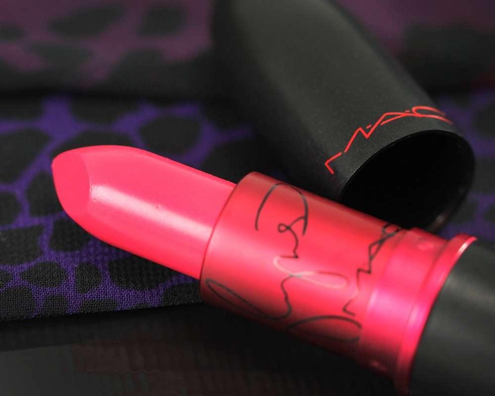 Miley Cyrus Viva Glam lipstick