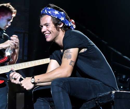 Harry Styles con la bandana americana