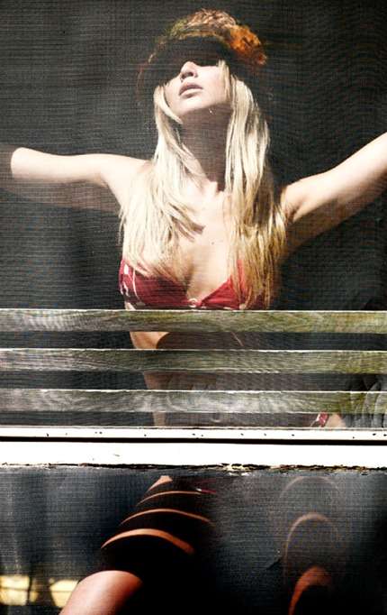 Jennifer Lawrence, modella in bikini