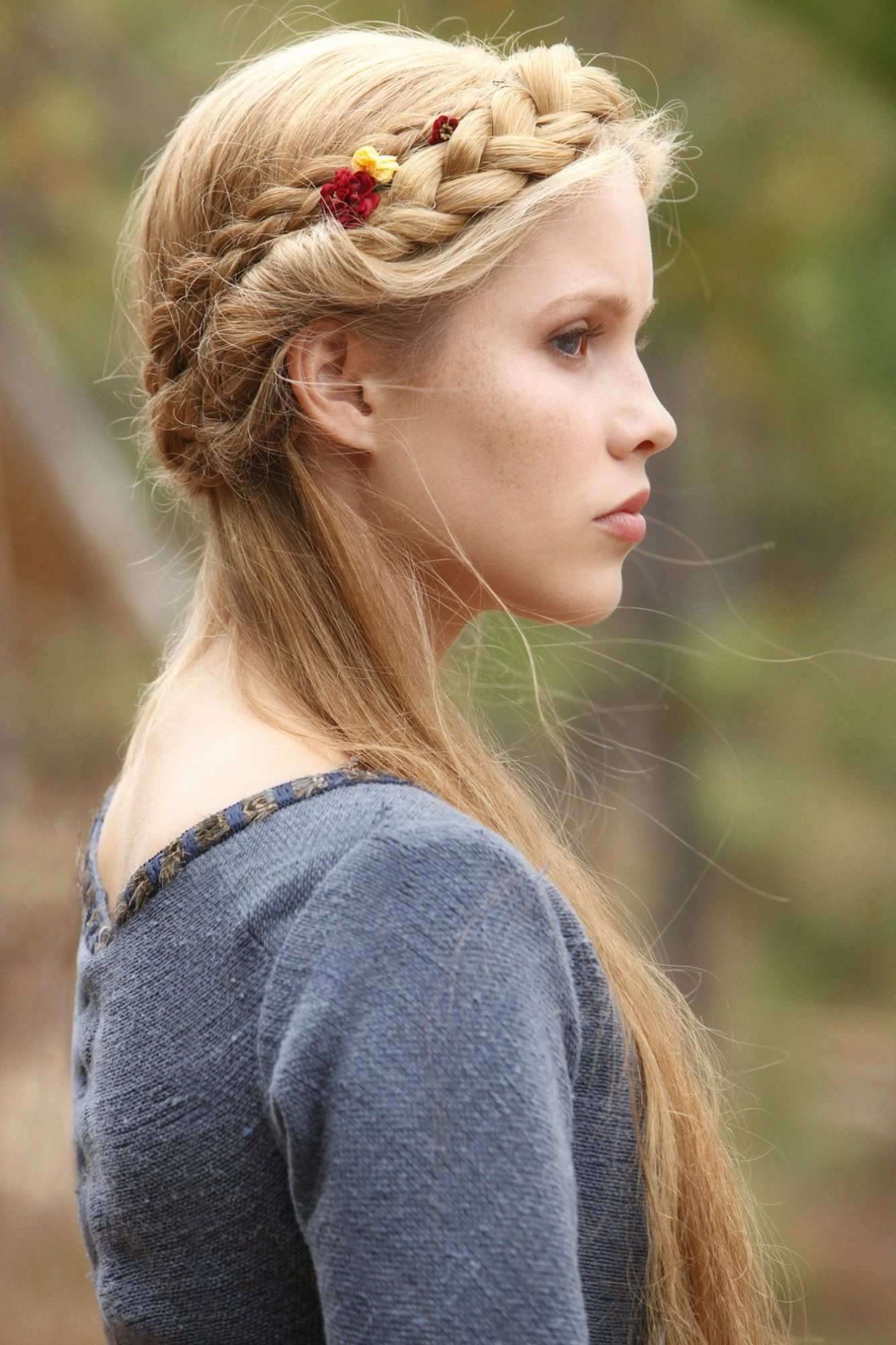Claire Holt nei panni di Rebekah Mikaelson