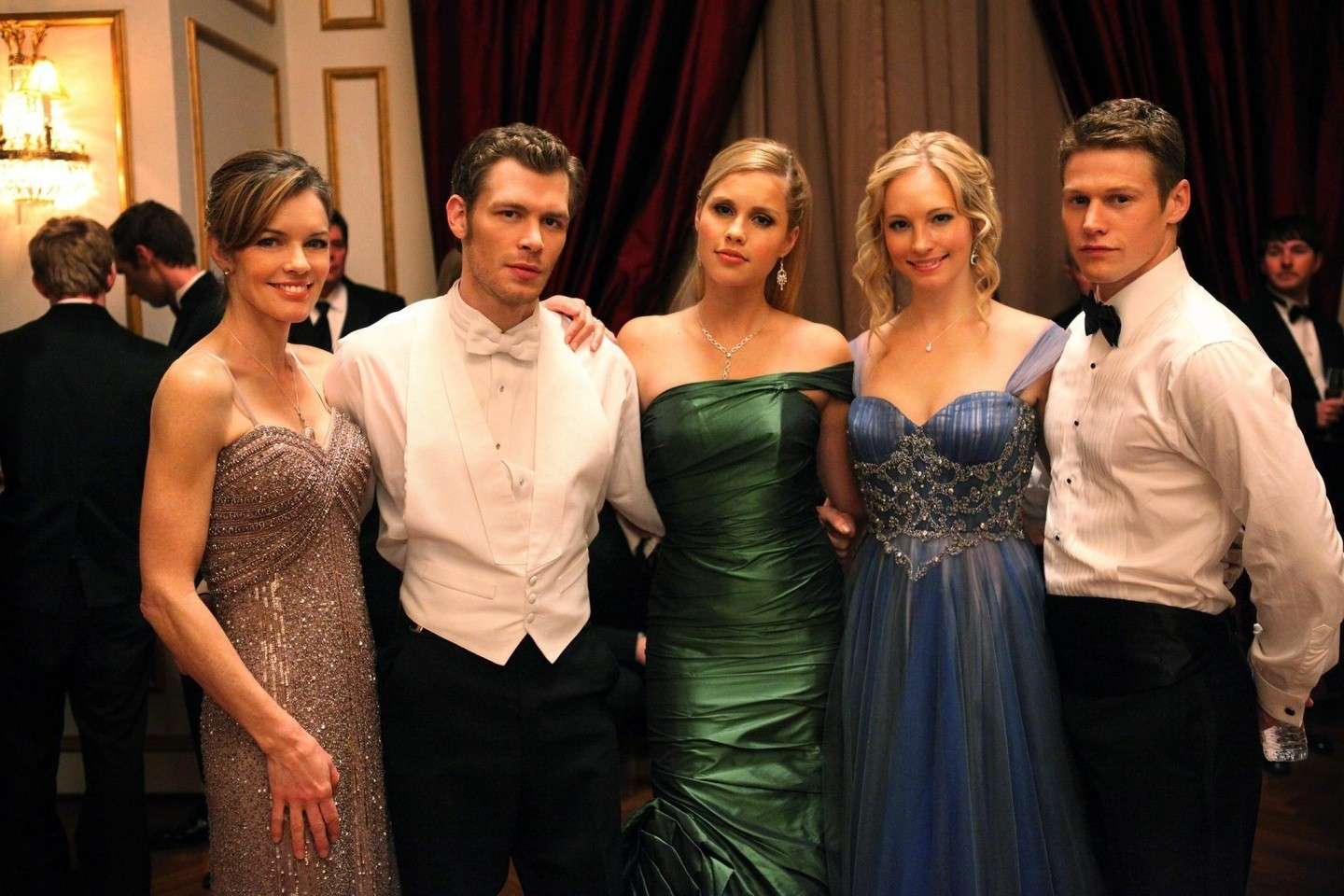 Foto prima del ballo in The Vampire Diaries