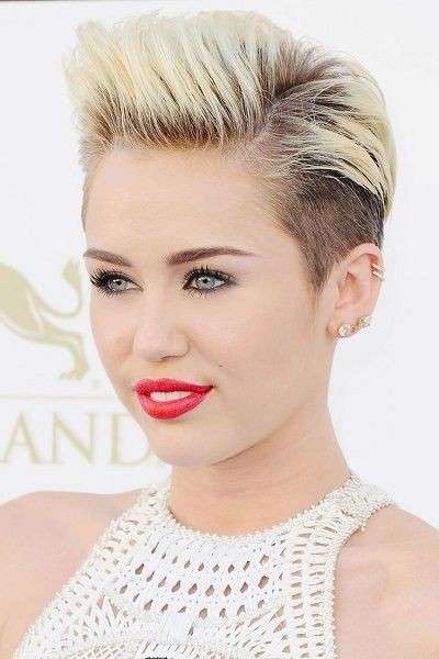 Miley Cyrus con pixie cut
