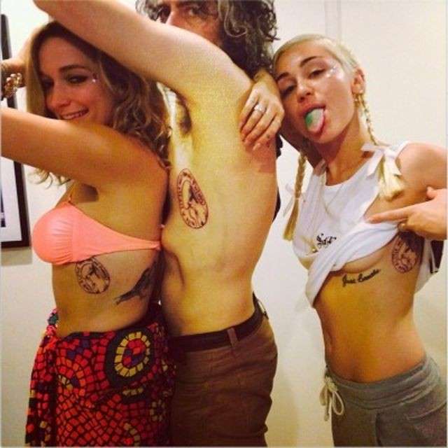 Il tattoo di Wayne Coyne e Miley Cyrus