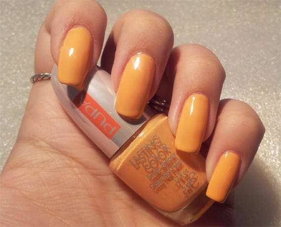 Nail art arancio melone