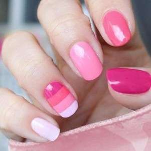 Nail art nelle tonalità del rosa