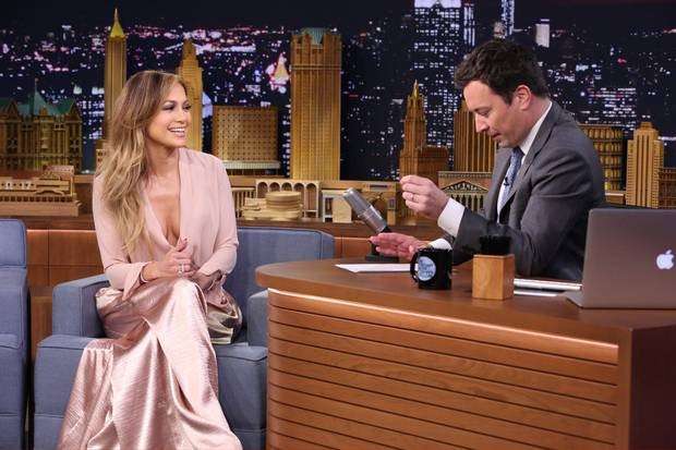Jennifer Lopez in rosa cipria