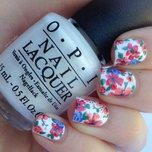 Nail art a fiori