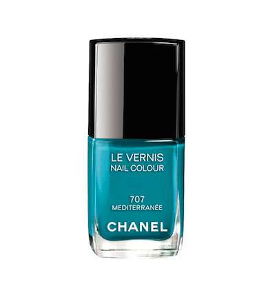 Smalto blu di Chanel
