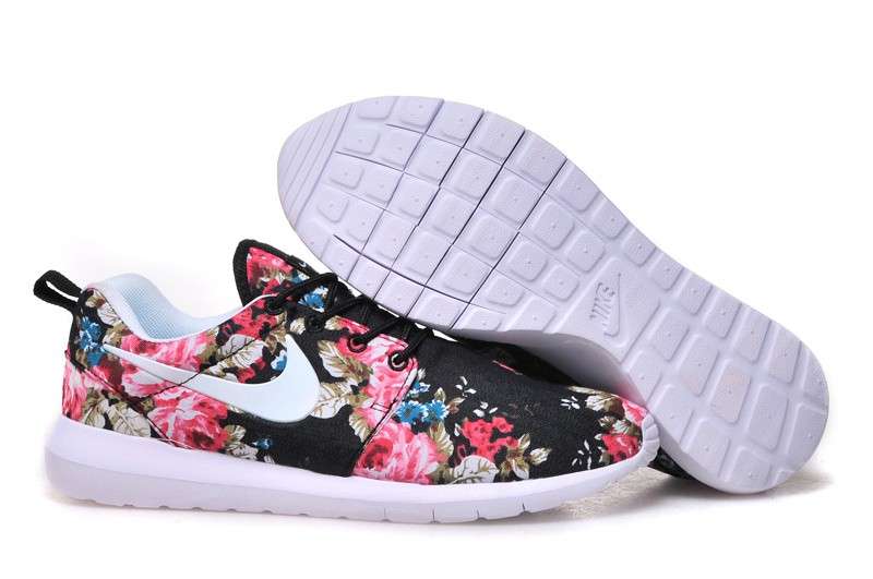 Nike con fiori, per l