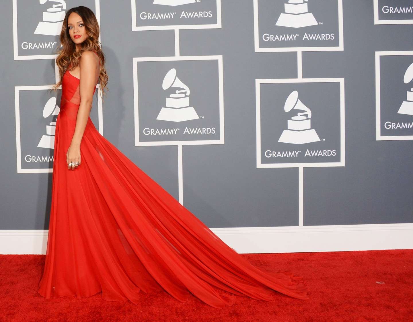 Rihanna ai 2013 Grammy Awards