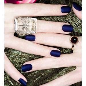 La nail art blu