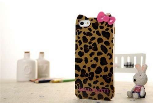 Cover leopardata di Hello Kitty