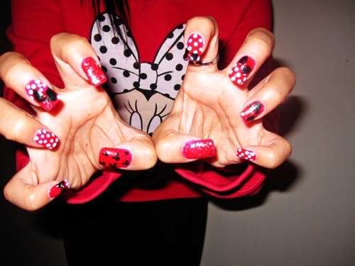 La nail art ispirata a Minnie