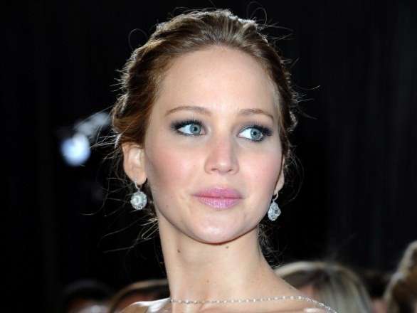 Jennifer Lawrence labbra rosa