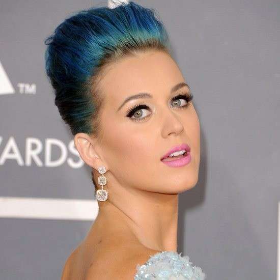Katy Perry capelli color petrolio