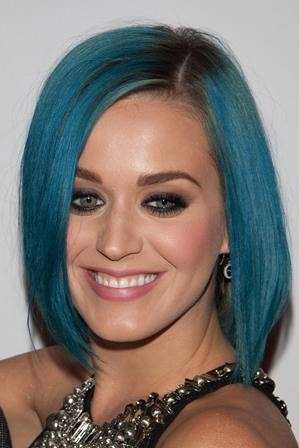 Katy Perry hairstyle petrolio