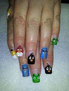 Originale nail art di Angry Birds