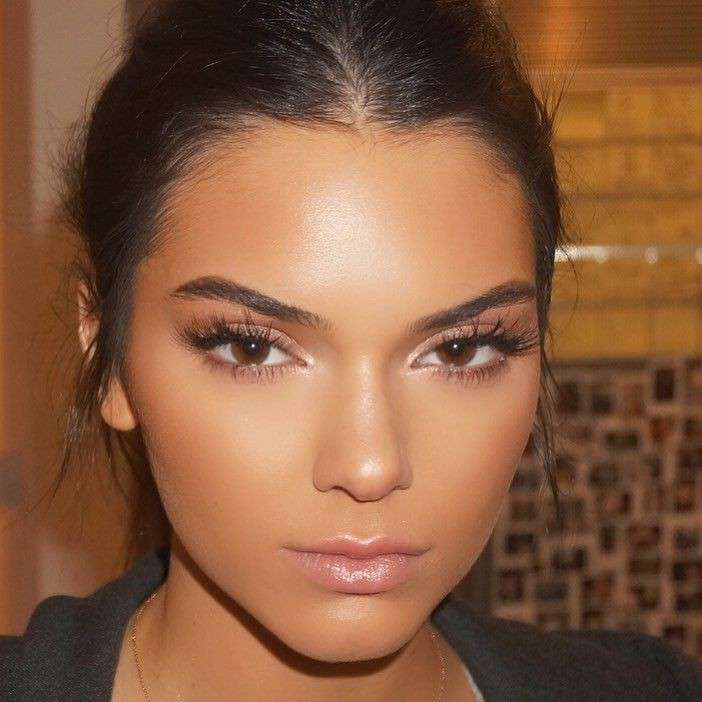 Kendall Jenner make up beige