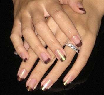 Classica gold french manicure